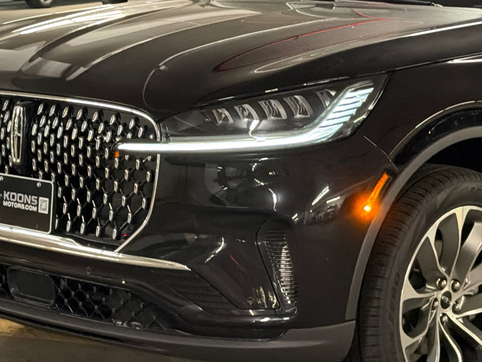New 2027 Lincoln Aviator Reserve AWD/4WD image 2