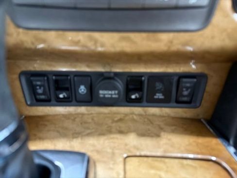 Used 2014 INFINITI QX80 4WD w/ Theater Package image 42