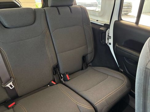 Used 2025 Jeep Wrangler Unlimited Sport AWD/4WD image 36