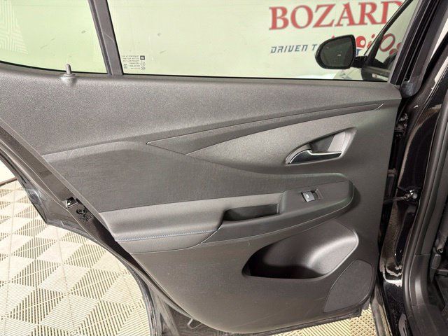 Used 2024 Buick Envista Sport Touring w/ Convenience I Package FWD image 30