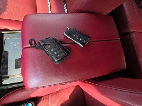 Used 2023 Lexus GX 460 Premium w/ Premium Package image 9