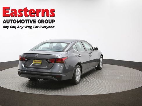 Used 2024 Nissan Altima 2.5 S image 39