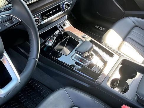 Certified 2023 Audi Q5 2.0T Premium w/ Convenience Package image 18