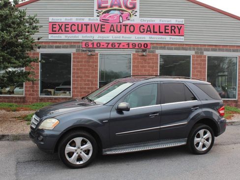 Used 2010 Mercedes-Benz ML 350 BlueTEC 4MATIC image 1