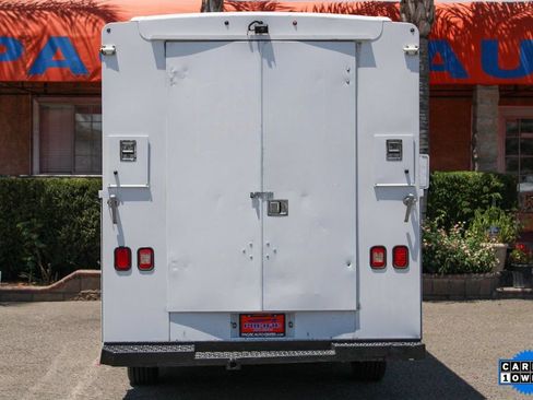 Used 2019 Ford Transit 250 138 RWD image 7