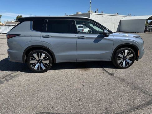 Used 2025 Mitsubishi Outlander SEL AWD/4WD image 8