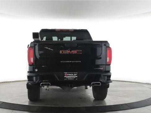 Used 2025 GMC Sierra 1500 AT4 w/ Technology Package AWD/4WD image 11