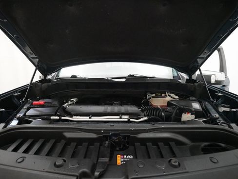 Used 2019 Chevrolet Silverado 1500 LT w/ Convenience Package image 3