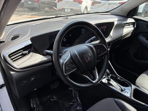 Used 2025 Buick Encore GX Preferred FWD image 33