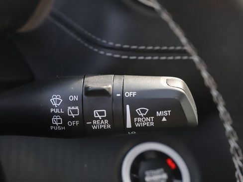 New 2025 Jeep Grand Cherokee Altitude image 32