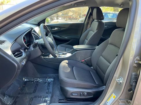 Used 2024 Chevrolet Malibu LT image 23