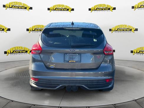 Used 2018 Ford Focus ST image 4