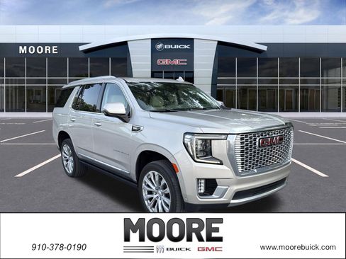 Used 2024 GMC Yukon Denali w/ Denali Reserve Package AWD/4WD image 1