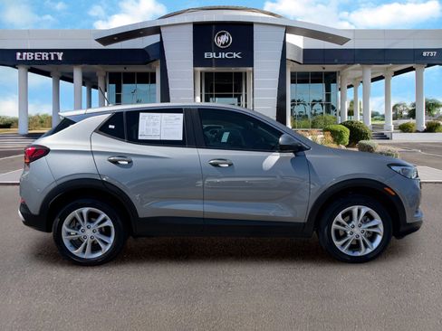 Used 2023 Buick Encore GX Preferred AWD/4WD image 2
