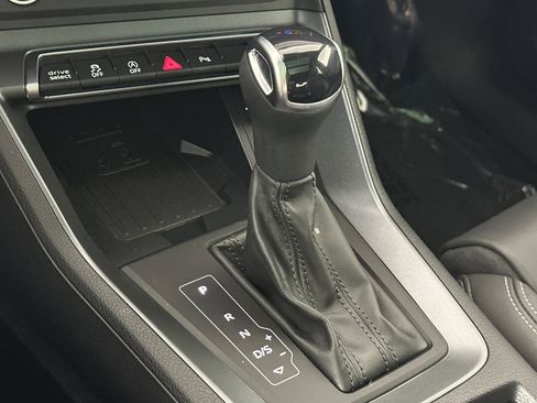 Used 2025 Audi Q3 2.0T Premium image 20
