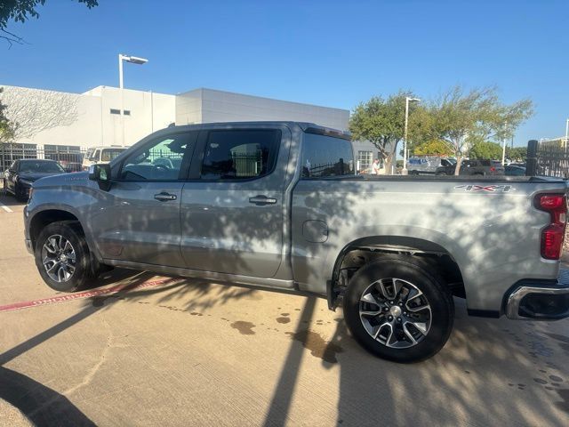 Used 2023 Chevrolet Silverado 1500 LT AWD/4WD image 8