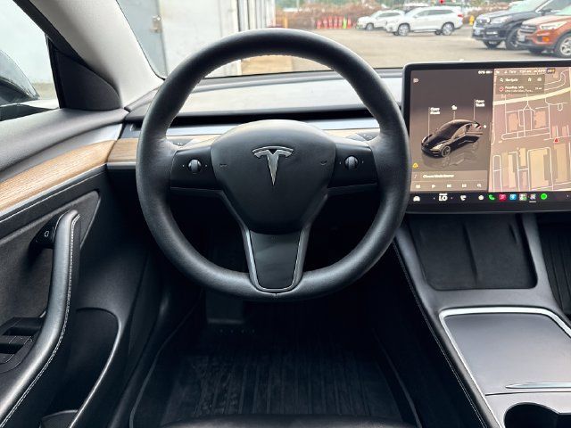 Used 2023 Tesla Model 3 Standard Range RWD image 18