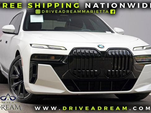 Used 2023 BMW 740i w/ Parking Assistance Package RWD image 2