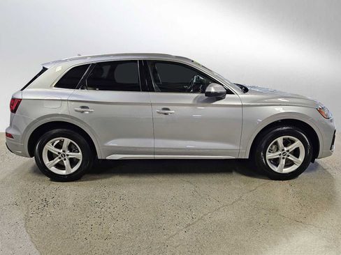 Used 2023 Audi Q5 2.0T Premium w/ Convenience Package image 8