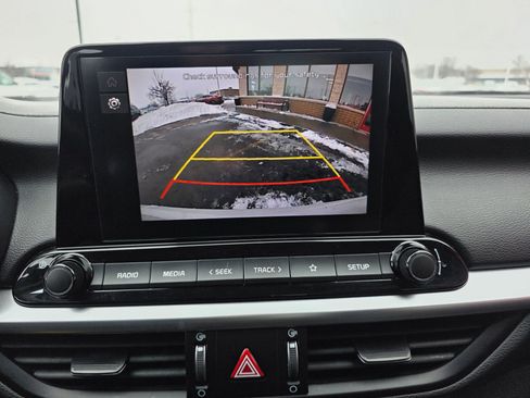 Used 2024 Kia Forte LXS image 12