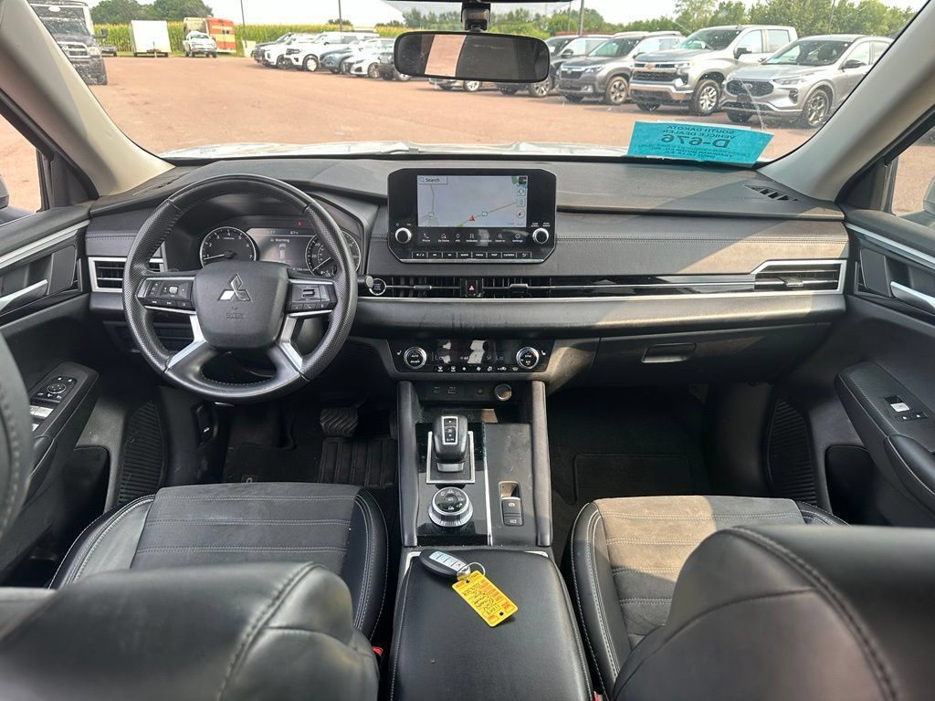 Used 2024 Mitsubishi Outlander SE AWD/4WD image 26