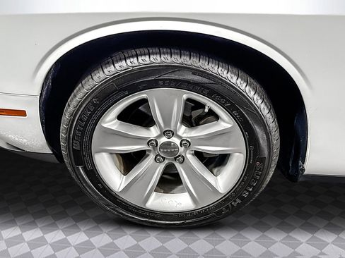 Used 2023 Dodge Challenger SXT image 36