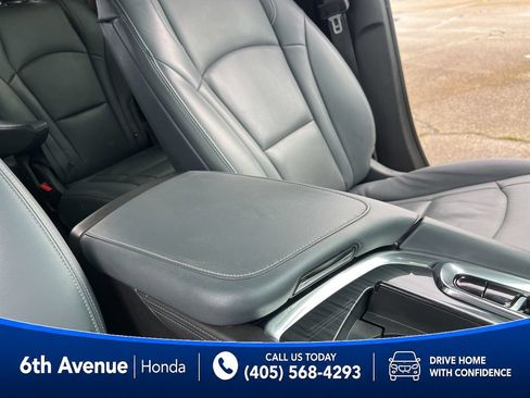 Used 2023 Buick Enclave Essence w/ Sport Touring Edition FWD image 42