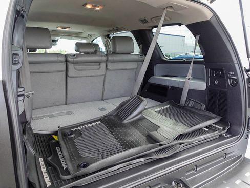 Used 2019 Toyota Sequoia Limited image 26