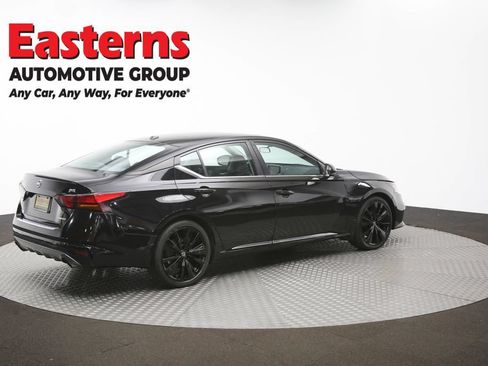 Used 2022 Nissan Altima 2.0 SR FWD image 42