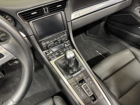 Used 2014 Porsche 911 Carrera S image 23