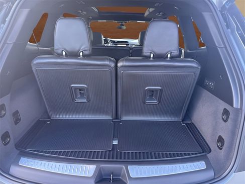 Certified 2025 Cadillac XT6 Premium Luxury w/ Platinum Package image 10