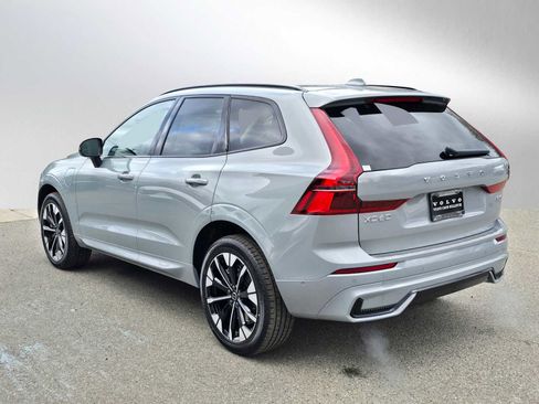 New 2026 Volvo XC60 T8 Plus w/ Protection Package Premier image 5
