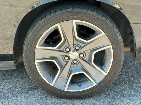 Used 2012 Dodge Challenger R/T RWD image 18