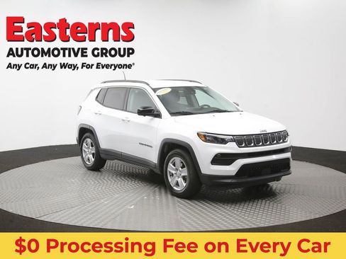 Used 2022 Jeep Compass Latitude w/ Convenience Group FWD image 49