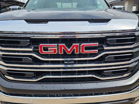 New 2026 GMC Sierra 1500 SLT w/ SLT Premium Plus Package AWD/4WD image 10