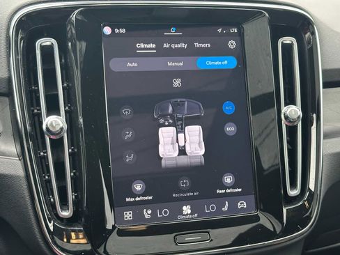 Certified 2023 Volvo XC40 Recharge Ultimate w/ Protection Package Premier AWD/4WD image 29