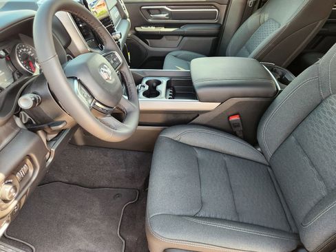 New 2026 RAM 1500 4x4 Crew Cab image 12