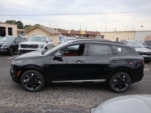 New 2026 Kia Sportage SX image 4