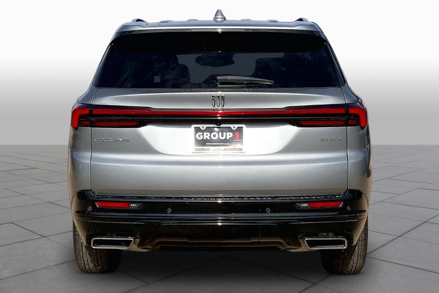 Used 2025 Buick Enclave Sport Touring FWD image 5