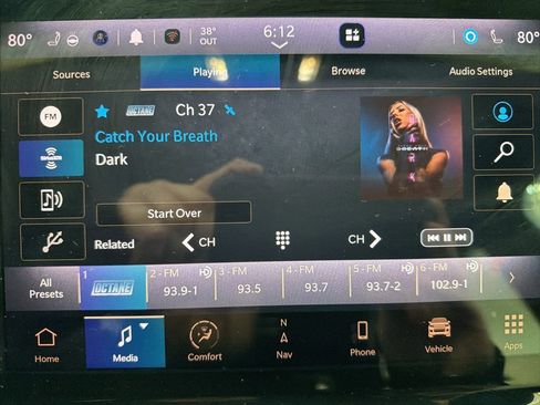 Used 2024 Jeep Grand Cherokee L Limited w/ Luxury Tech Group II image 18