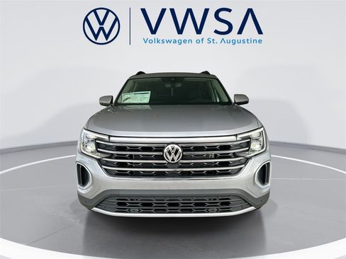 New 2026 Volkswagen Atlas SE image 2
