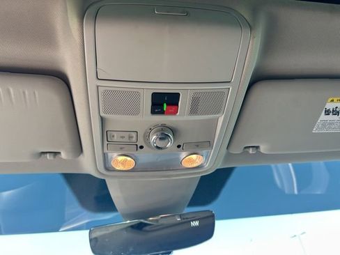 Used 2022 Volkswagen Passat 2.0T SE image 16