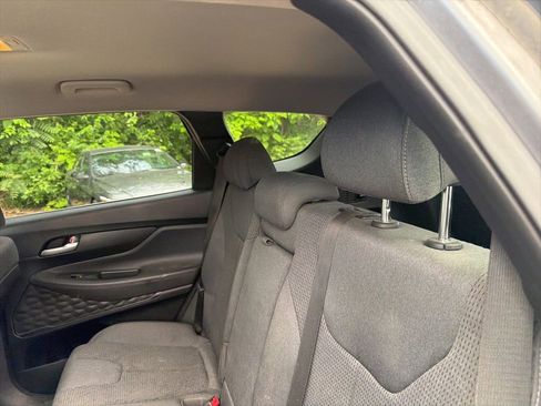 Used 2019 Hyundai Santa Fe SE AWD/4WD image 14