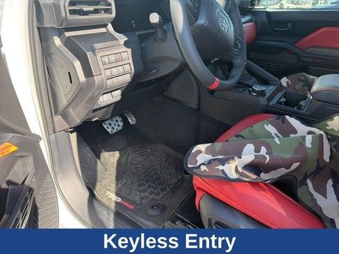 Used 2025 Toyota Tacoma TRD Pro image 21