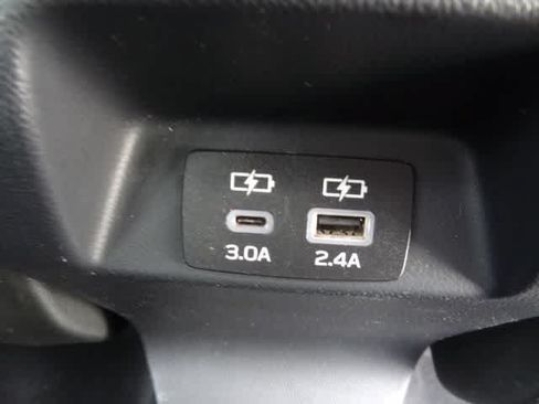 Used 2024 Subaru Crosstrek 2.0i Premium w/ Popular Package #3 AWD/4WD image 10