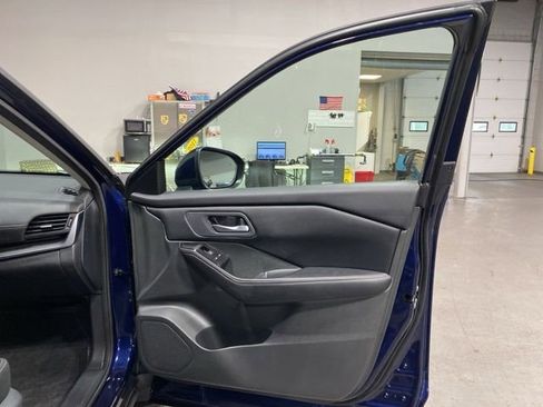 Certified 2026 Nissan Rogue SV AWD/4WD image 22