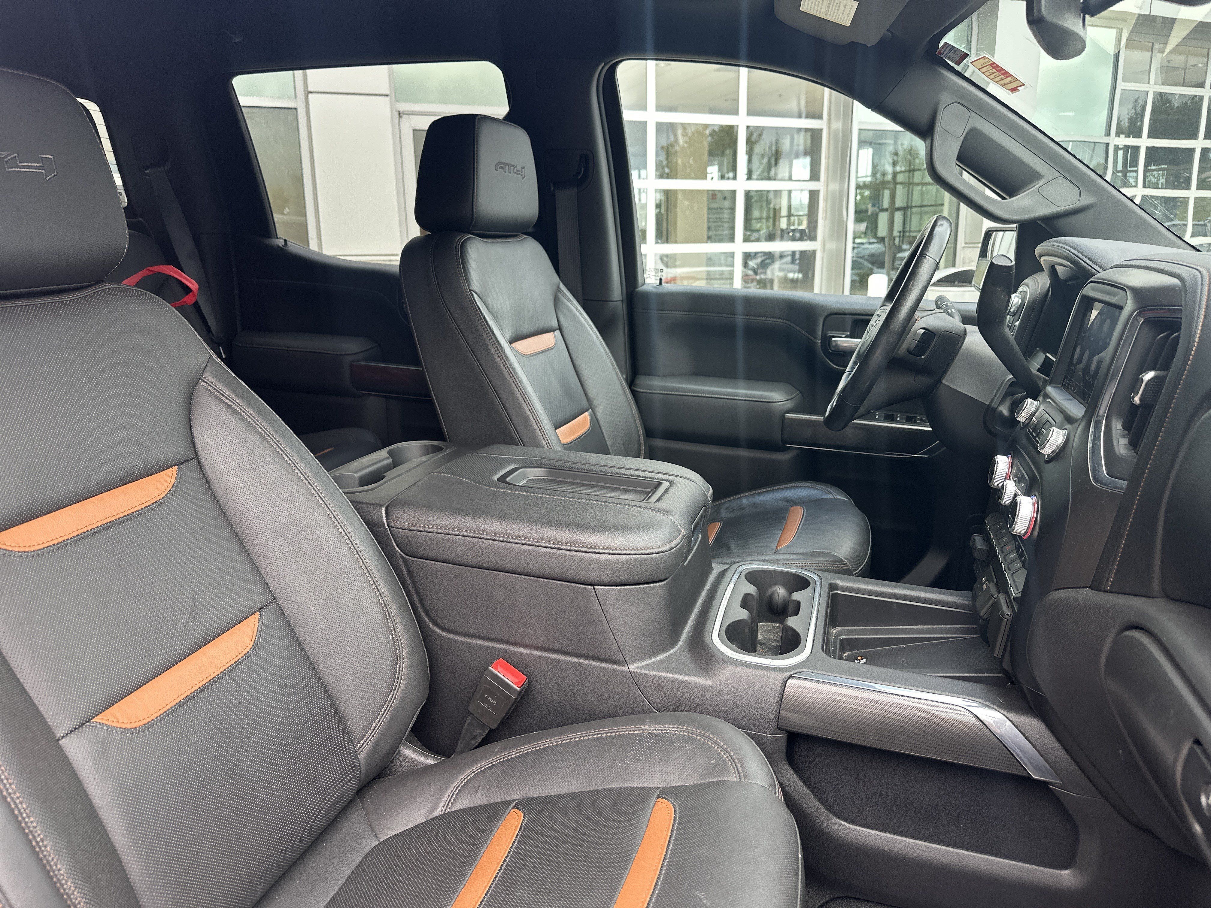 Used 2021 GMC Sierra 1500 AT4 w/ AT4 Preferred Package AWD/4WD image 28