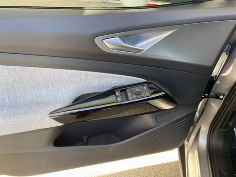 New 2026 Volkswagen ID.4 Pro AWD/4WD image 9