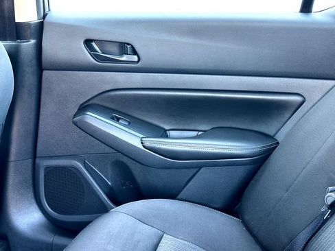 Used 2024 Nissan Altima 2.5 SV FWD image 19