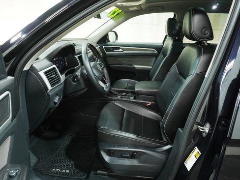 Used 2022 Volkswagen Atlas SEL AWD/4WD image 11